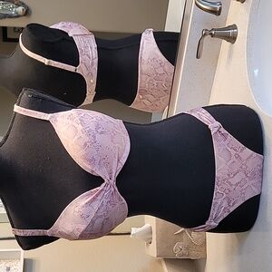 Victoria Secret bikini